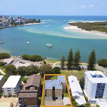 Golden Shores Unit 1 21 Landsborough Parade Apartment Caloundra Exterior photo