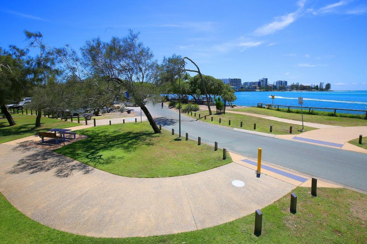 Golden Shores Unit 1 21 Landsborough Parade Apartment Caloundra Exterior photo